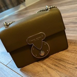 Henri Bendel crossbody NWOT $135